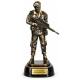 Militär Pokal Figur Soldat stehend 250 mm mit Gravurschild ST-36896