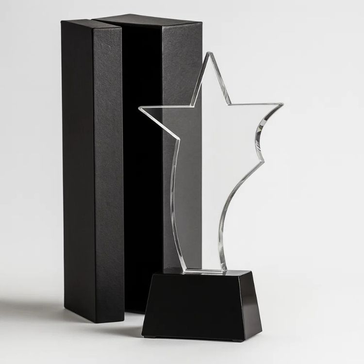 glas-pokale-online-kaufen-f&uuml;r-turniere-bei-cleverpokale.de-mit-gravur